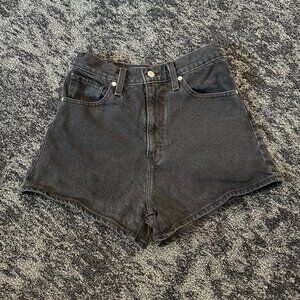 Levi's High Waisted Mom Shorts (27, Black)